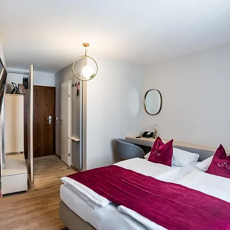 Altstadthotel Weisse Taube 4* זלצבורג