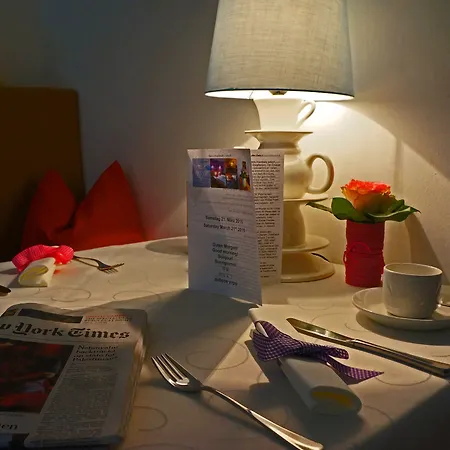 Hotel Altstadthotel Weisse Taube 4*