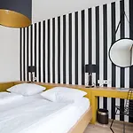 威瑟陶贝老城区酒店 4*