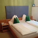 Altstadthotel Weisse Taube Salzburg