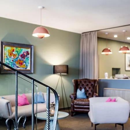 Hotel Altstadthotel Weisse Taube 4*