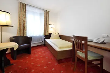 Altstadthotel Weisse Taube Hotel Solnohrad
