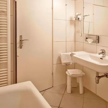 Altstadthotel Weisse Taube Hotel 4*