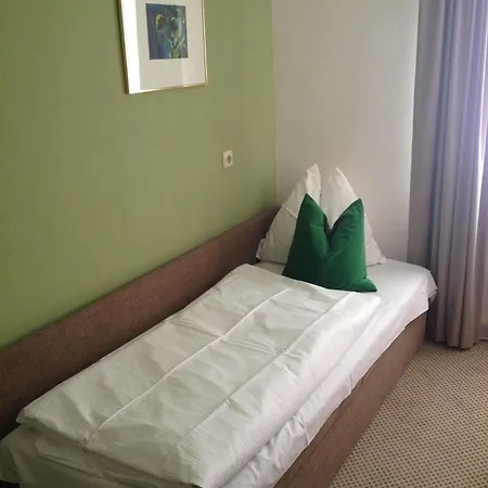 Hotel Altstadthotel Weisse Taube 4*